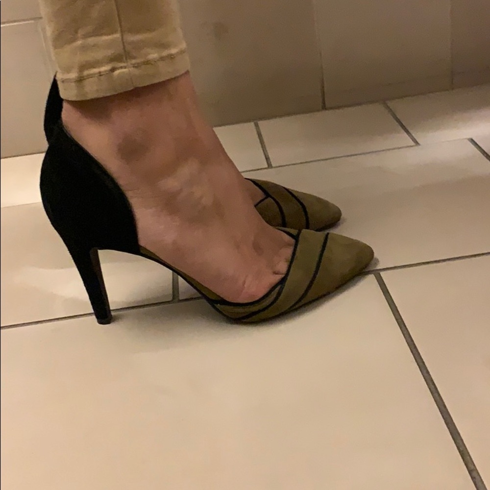 Jessica Simpson suede heels